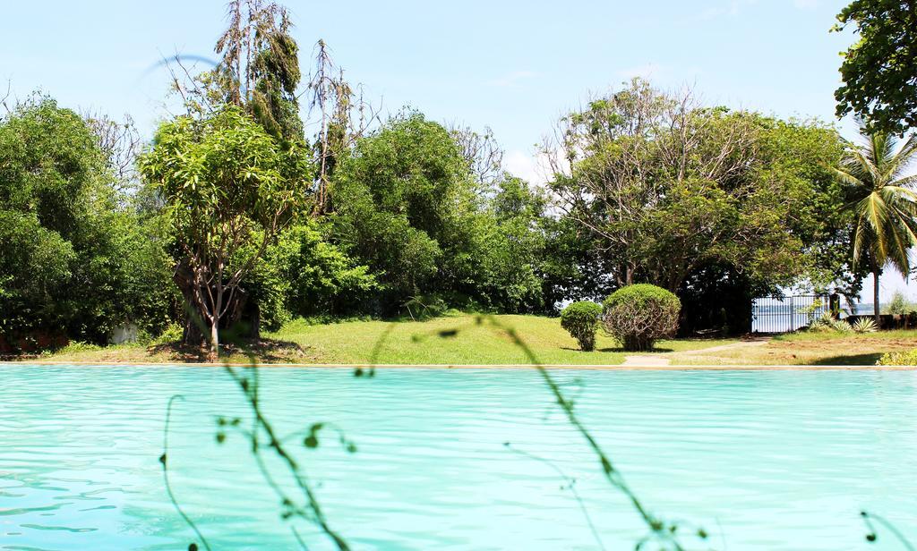 City Hub Lagoon Negombo Dış mekan fotoğraf